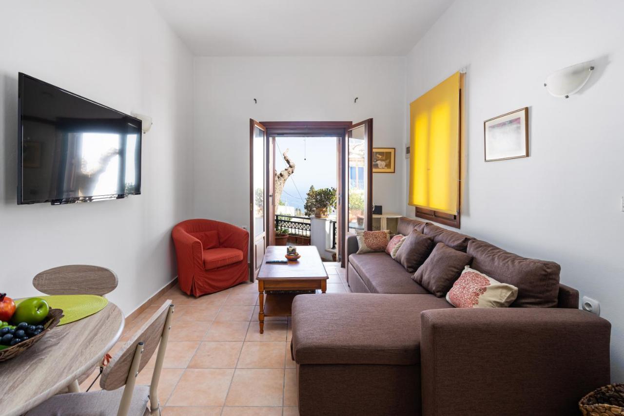 Maisonette In Roussa Ekklisia Sitia  Exterior photo